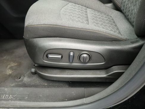 Used 2023 Chevrolet Equinox LT w/ Driver Convenience Package AWD/4WD image 31