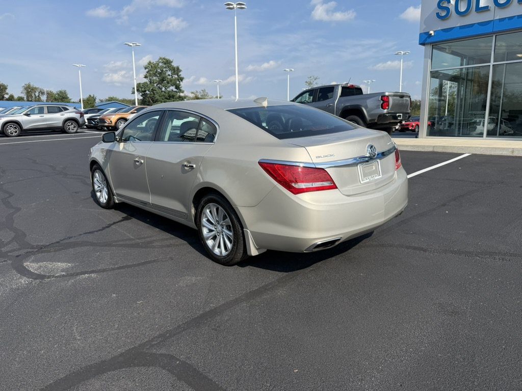 Used 2016 Buick LaCrosse FWD image 4