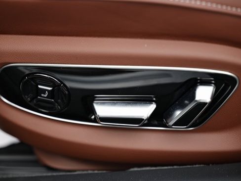 New 2025 Audi S8 image 25