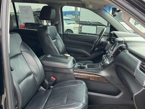 Used 2018 Chevrolet Tahoe LT w/ Luxury Package AWD/4WD image 6