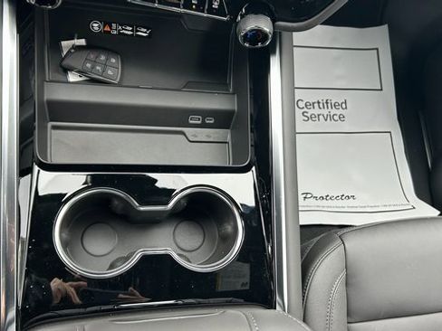 New 2026 Chevrolet Suburban LT w/ Comfort Package image 27