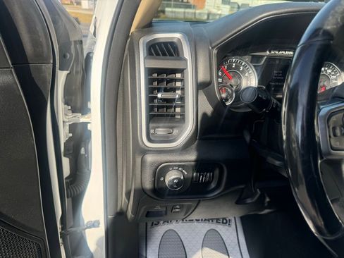 Used 2019 RAM 1500 Big Horn AWD/4WD image 19