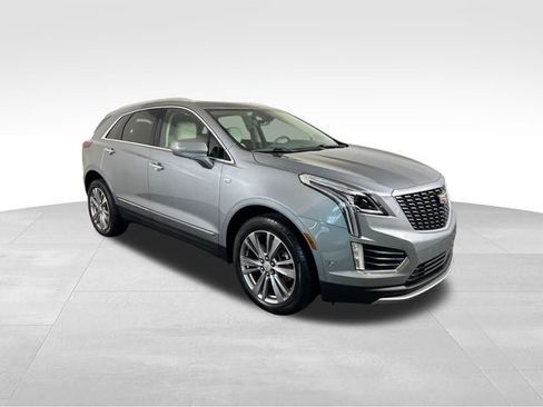 Certified 2023 Cadillac XT5 Premium Luxury w/ Technology Package AWD/4WD image 6