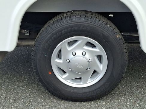 New 2026 Ford E-350 and Econoline 350 Super Duty w/ Power Equipment Group image 5