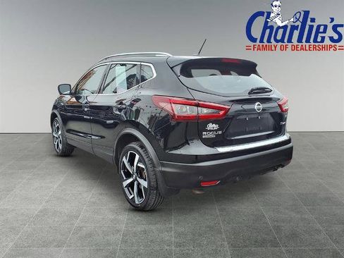 Certified 2022 Nissan Rogue Sport SL image 5