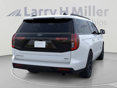 New 2026 Ford Expedition Max Platinum w/ Stealth Appearance Package AWD/4WD image 8