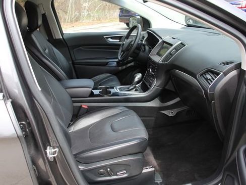 Used 2016 Ford Edge Titanium w/ Equipment Group 302A image 38