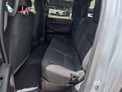 Used 2025 Nissan Frontier PRO-4X w/ Pro Convenience Package AWD/4WD image 18