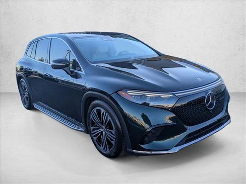 Used 2023 Mercedes-Benz EQS 450+ SUV image 3