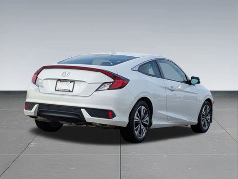 Certified 2018 Honda Civic EX-L image 6