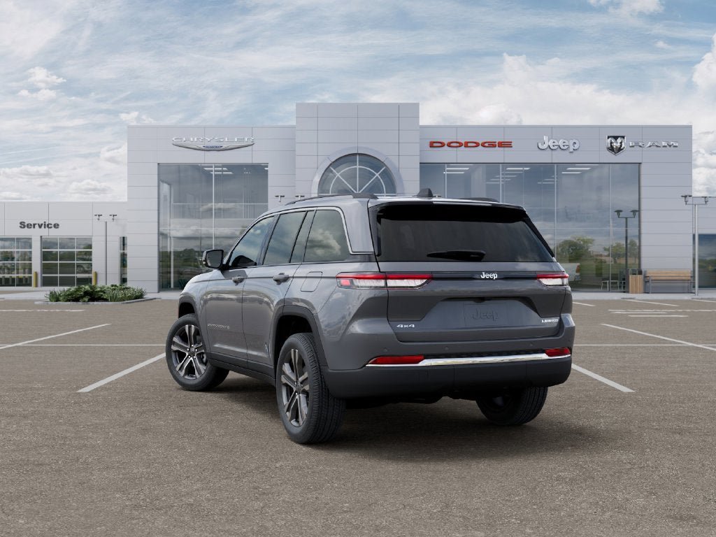 New 2027 Jeep Grand Cherokee Limited AWD/4WD image 3