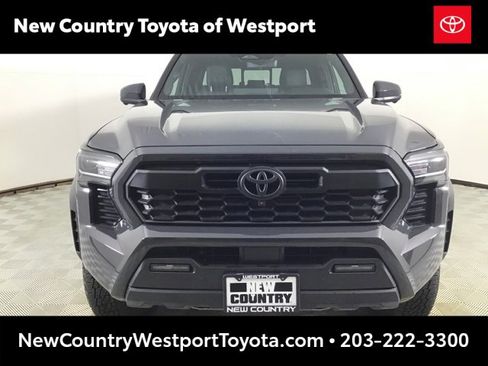 Certified 2024 Toyota Tacoma TRD Off-Road image 2