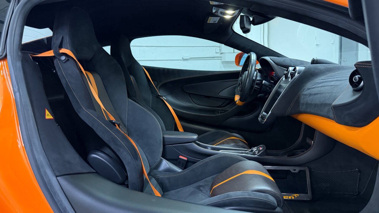 Used 2017 McLaren 570S Coupe RWD image 40