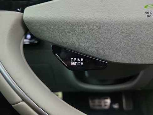 Used 2024 Kia Niro Wave w/ Wave Preserve Package FWD image 41
