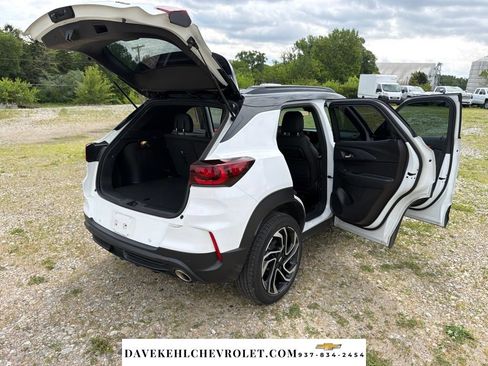 Used 2024 Chevrolet TrailBlazer RS w/ Driver Confidence Package FWD image 27