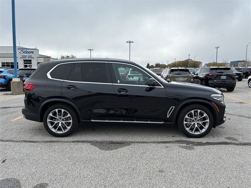 Used 2023 BMW X5 xDrive40i image 3
