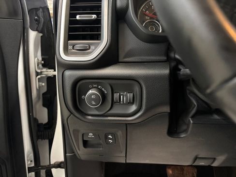 Used 2019 RAM 1500 Big Horn AWD/4WD image 19