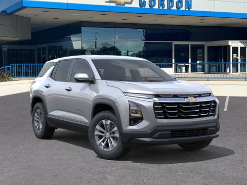 New 2026 Chevrolet Equinox LT w/ Convenience Package II FWD image 7