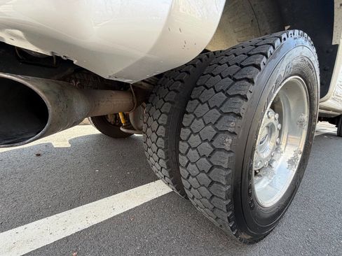 Used 2017 Ford F450 Lariat w/ Lariat Ultimate Package image 18