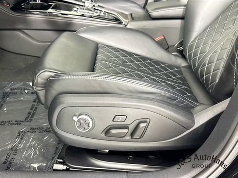 Used 2023 Audi S4 Premium Plus w/ Premium Plus Package AWD/4WD image 26