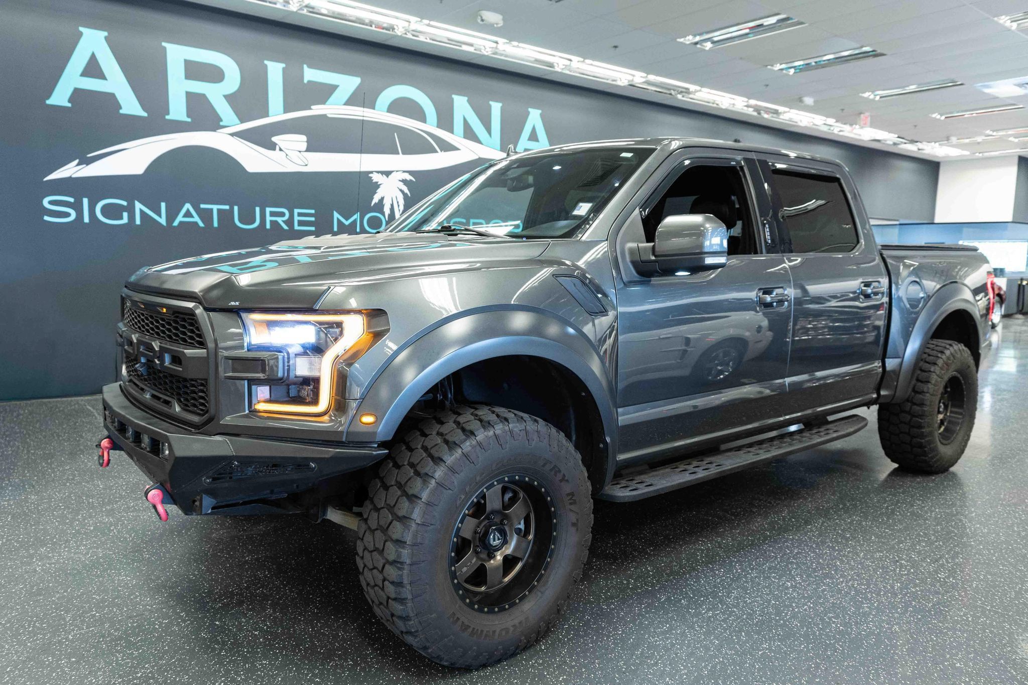 Used 2019 Ford F150 Raptor w/ Equipment Group 802A Luxury AWD/4WD image 1