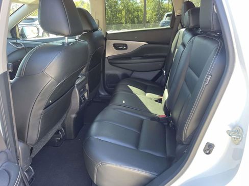 Used 2023 Nissan Murano SV w/ SV Midnight Edition Package image 11