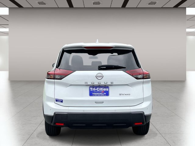 Used 2024 Nissan Rogue SV AWD/4WD image 4