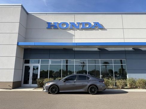 Used 2022 Toyota Camry LE image 22