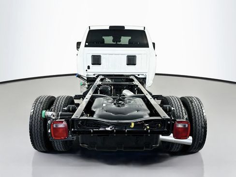 New 2026 RAM 5500 Tradesman w/ Chrome Appearance Group AWD/4WD image 6