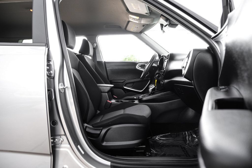 Used 2022 Kia Soul LX w/ Technology Package FWD image 33