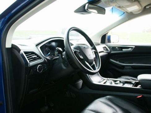 Used 2020 Ford Edge Titanium image 14