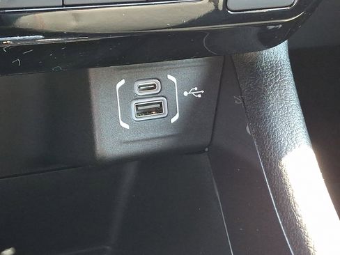 Certified 2023 Jeep Compass Latitude AWD/4WD image 25