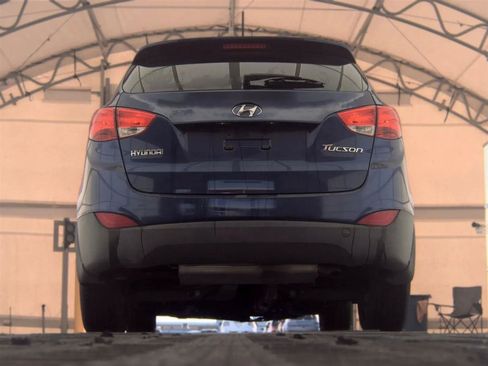 Used 2012 Hyundai Tucson GLS FWD image 7