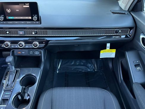Used 2024 Honda Civic EX image 30