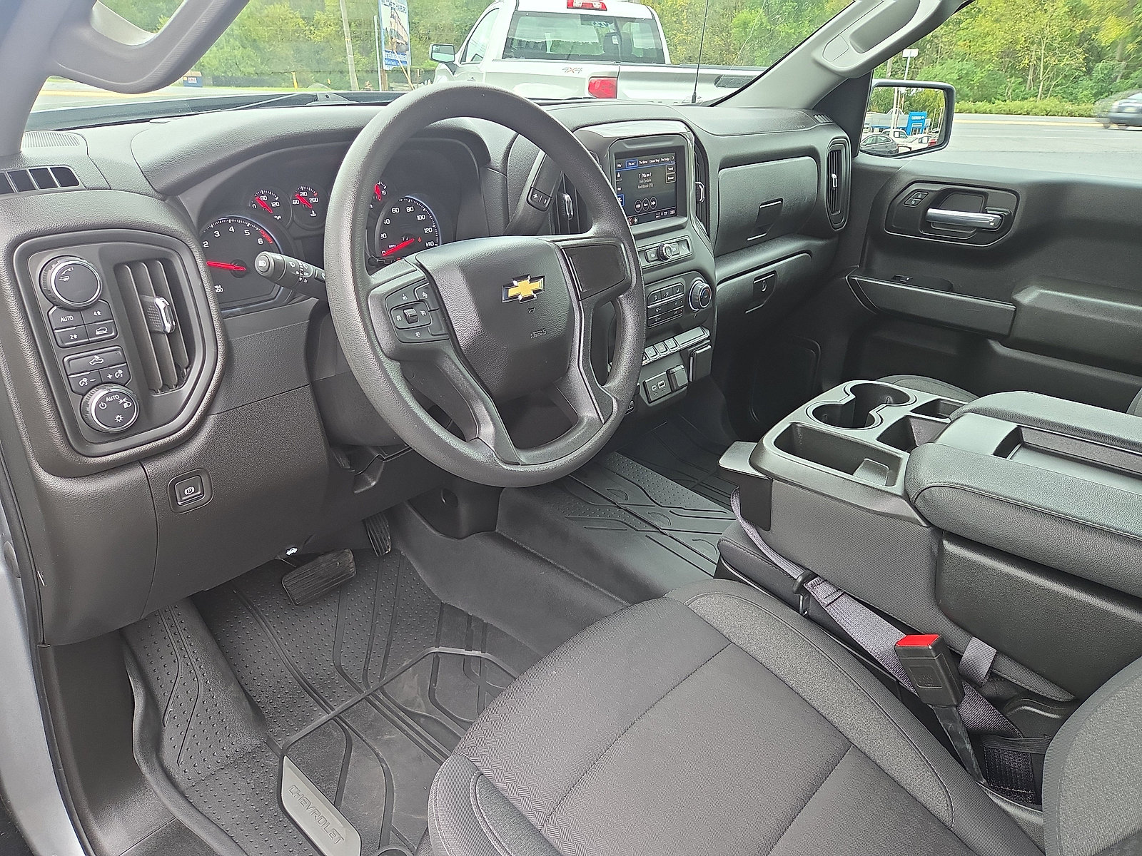 Used 2024 Chevrolet Silverado 1500 Custom AWD/4WD image 15