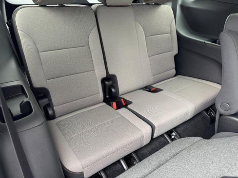 New 2026 Chevrolet Traverse LT w/ Midnight/Sport Edition image 6