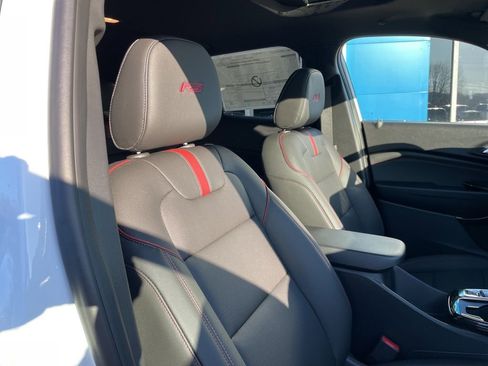 New 2026 Chevrolet Trax RS w/ Sunroof Package FWD image 27