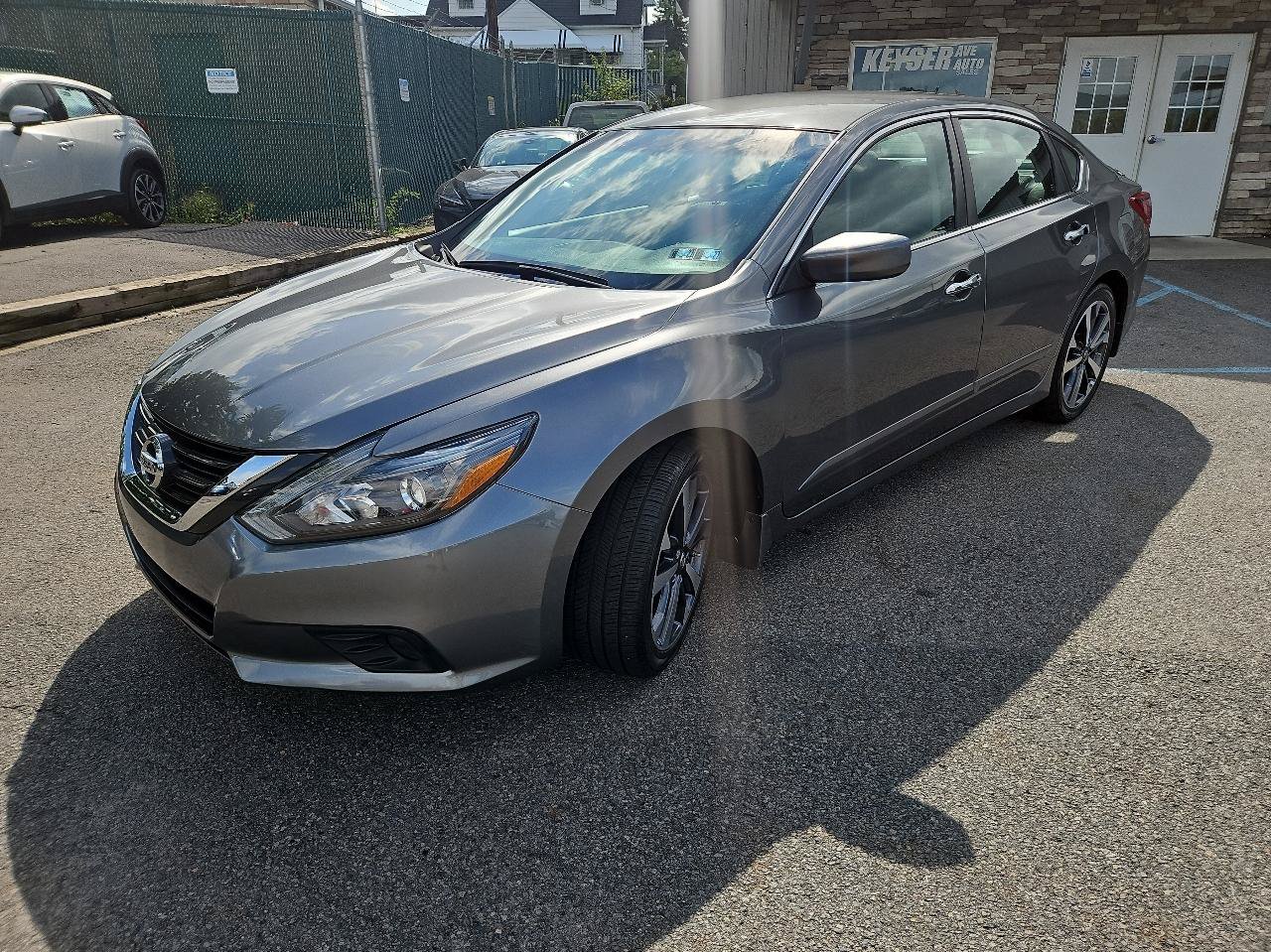 Used 2017 Nissan Altima 2.5 SR FWD image 7