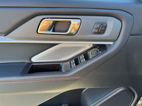 New 2026 Ford Explorer ST w/ Sun And Sound Package image 8