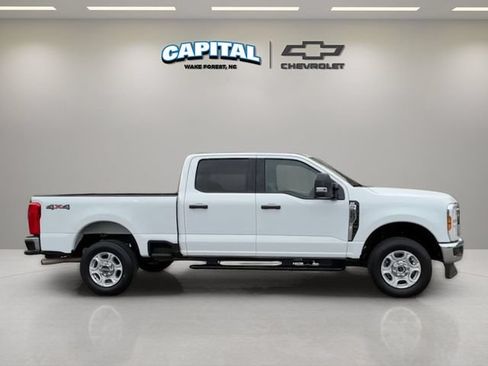 Used 2025 Ford F250 XLT AWD/4WD image 6