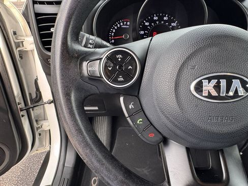 Used 2017 Kia Soul + FWD image 15