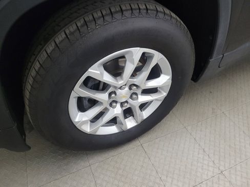 Used 2018 Chevrolet Traverse LT image 31