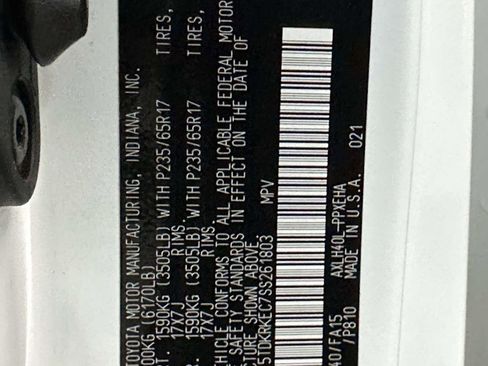 Used 2025 Toyota Sienna LE image 34