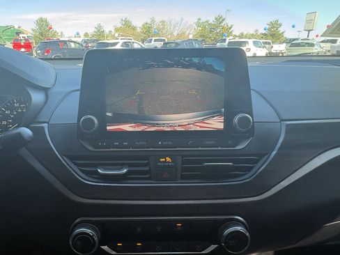 Used 2024 Nissan Altima 2.5 SV image 48