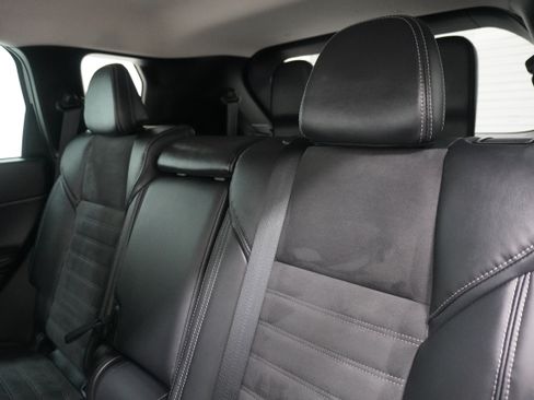 Used 2023 Mitsubishi Outlander SE FWD image 13