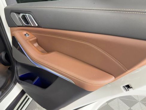 Used 2025 BMW X5 xDrive40i image 31