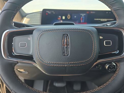 New 2025 Lincoln Navigator Black Label image 28