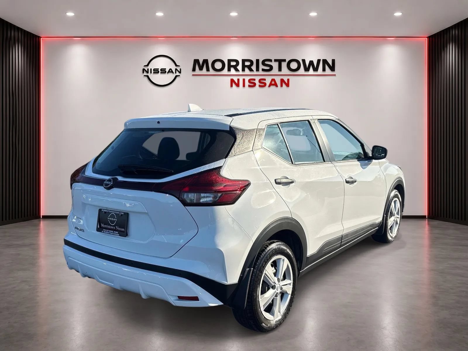 Used 2024 Nissan Kicks S FWD image 3