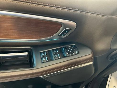 Used 2025 Ford Expedition Max King Ranch AWD/4WD image 11