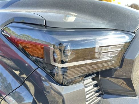 Used 2024 Toyota Tacoma SR5 image 27